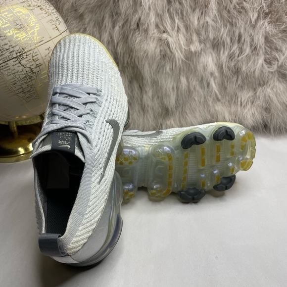 Nike Air VaporMax Flyknit 3 Pure Platinum White - Picture 5 of 11